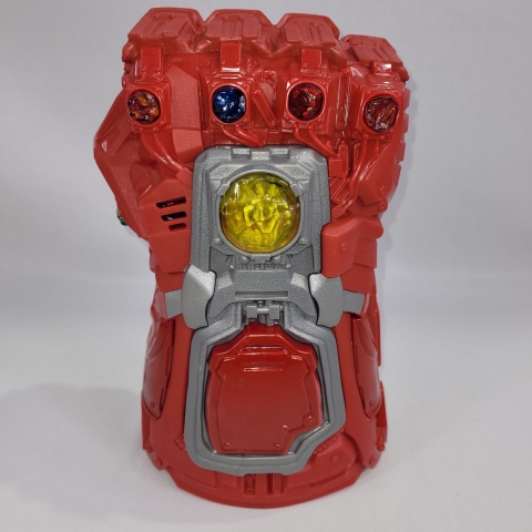 Avengers Endgame Electronic Infinity Gauntlet by Hasbro C8