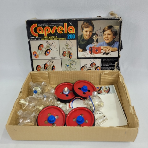 Capsela 200 Vintage Motorized Science Construction System C6