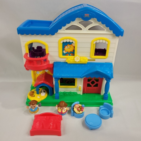 Little People 2006 Busy Day Home by Fisher-Price C8