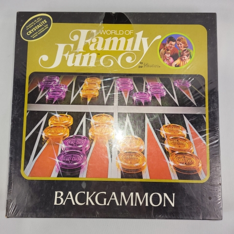 World of Family Fun 1973 Crystalite Backgammon by Hasbro C9