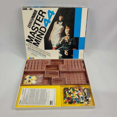 Mastermind 44 Vintage 1973 Game by Parker Brothers C7