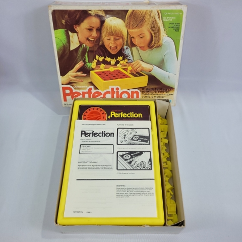 Perfection Vintage 1977 Game by Lakeside C8