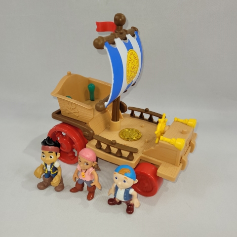 Jake & The Never Land Sail Wagon by Fisher Price C8