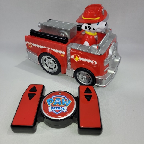 Paw Patrol Marshall Radio Control Firetruck by Spin Master C8