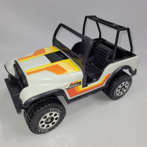 Tonka Vintage White Jeep Pressed Steel & Plastic Toy C8